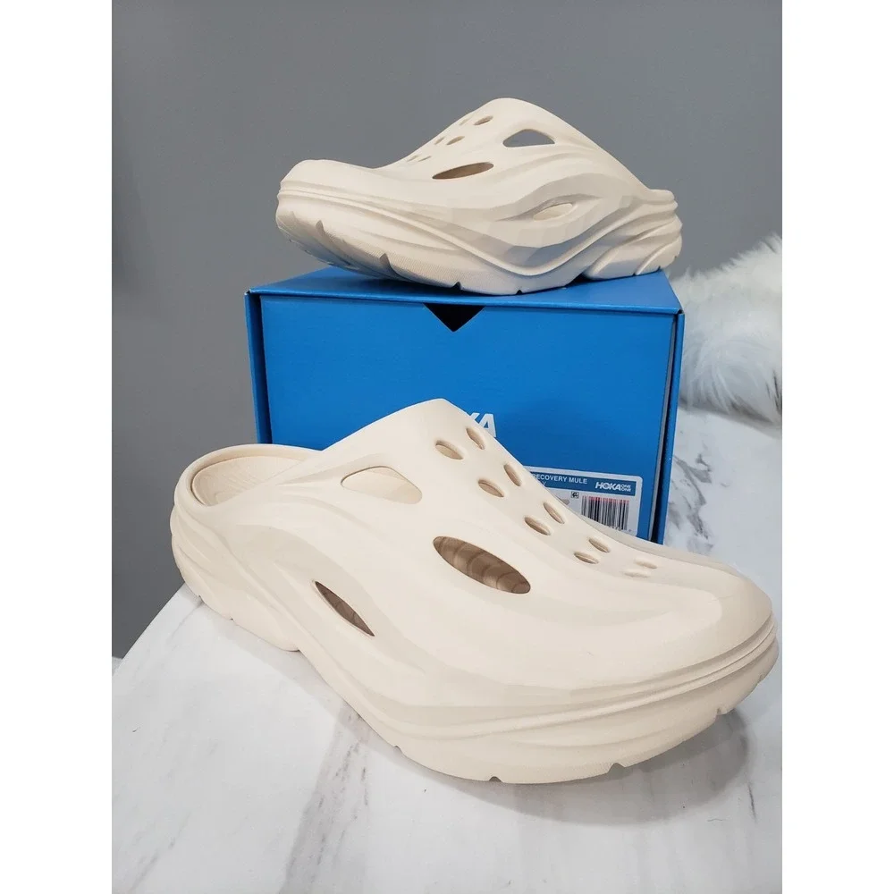 Hoka One One brand new